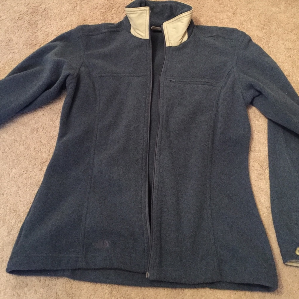 North face sweater