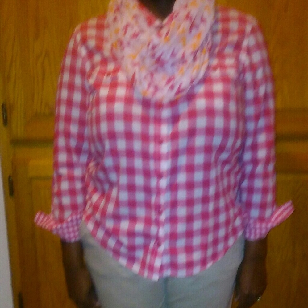 CLEARANCE SALE!! WILL INCLUDE A SOLID PINK SCARF