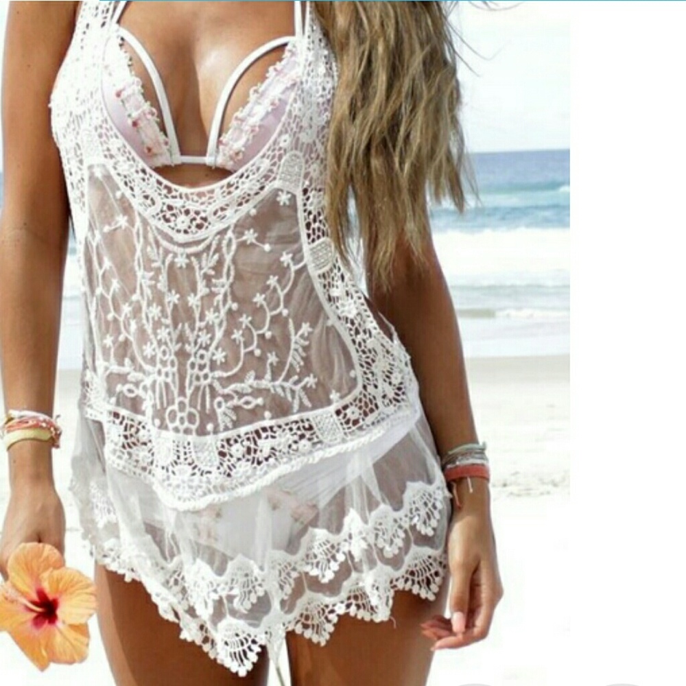 Gorgeous bathing suit coverup white or offwhite