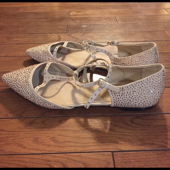 • SOLD • ZARA • NWOT • embellished flats - Picture 8 of 8