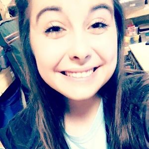 Meet your Posher, Brittney