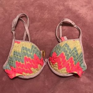 Victoria Secret bombshell Bathingsuit size: 32B