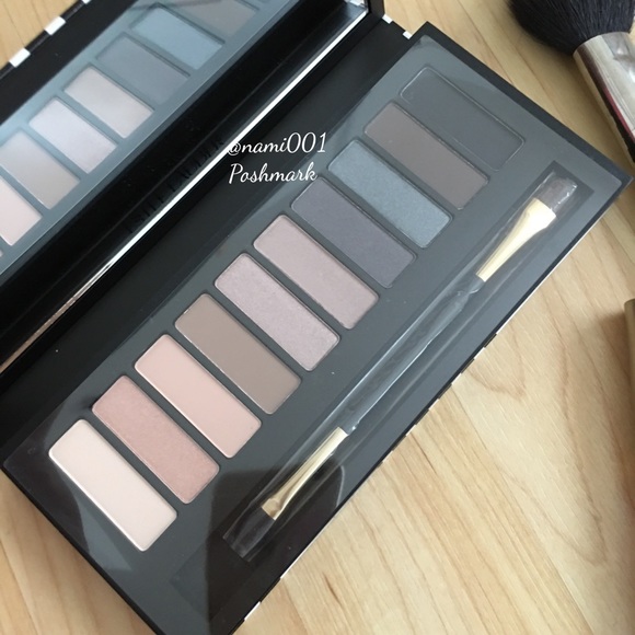 Estee Lauder Other - Estée Lauder Eye Shadow Make-Up Palette NEW