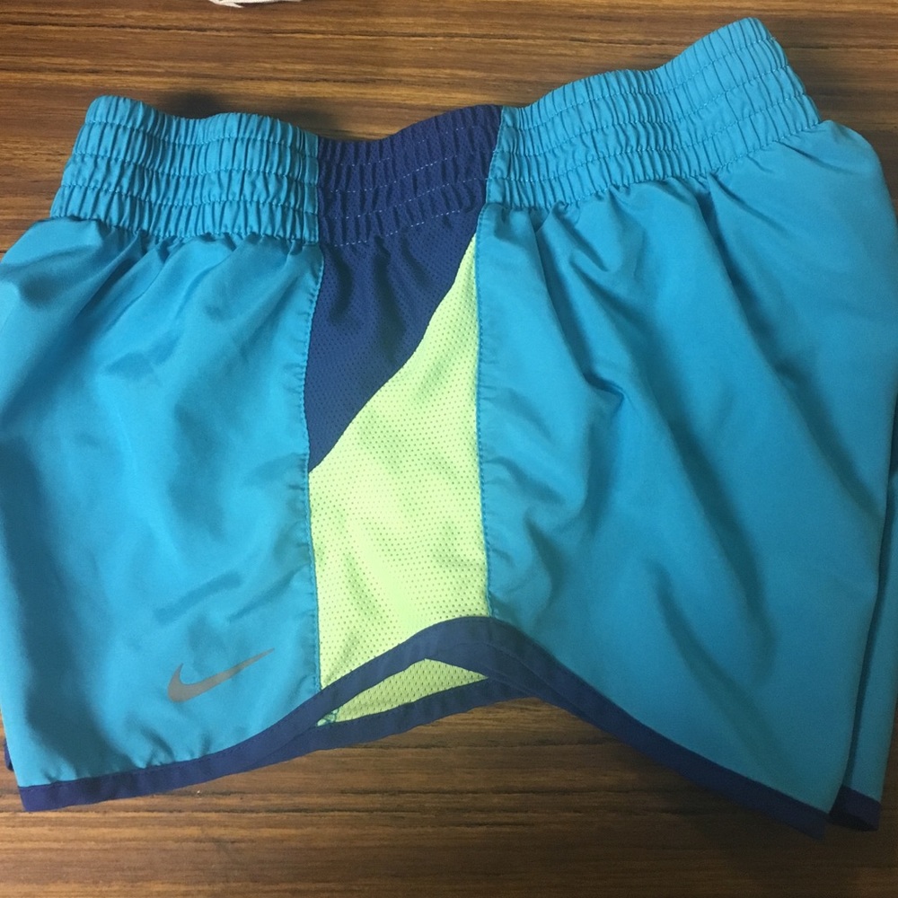 ColorBlock New Tempo Running Shorts