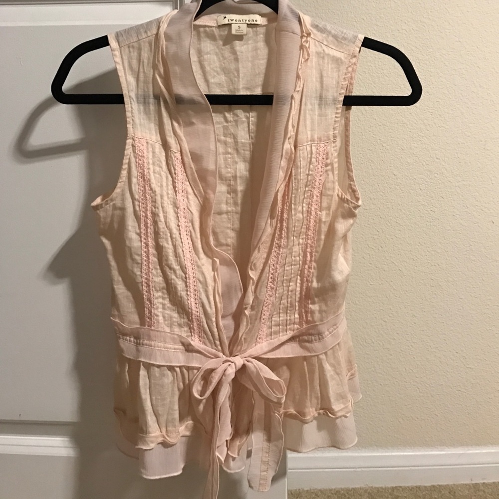CLOSET CLOSEOUT Forever 21 peach vest