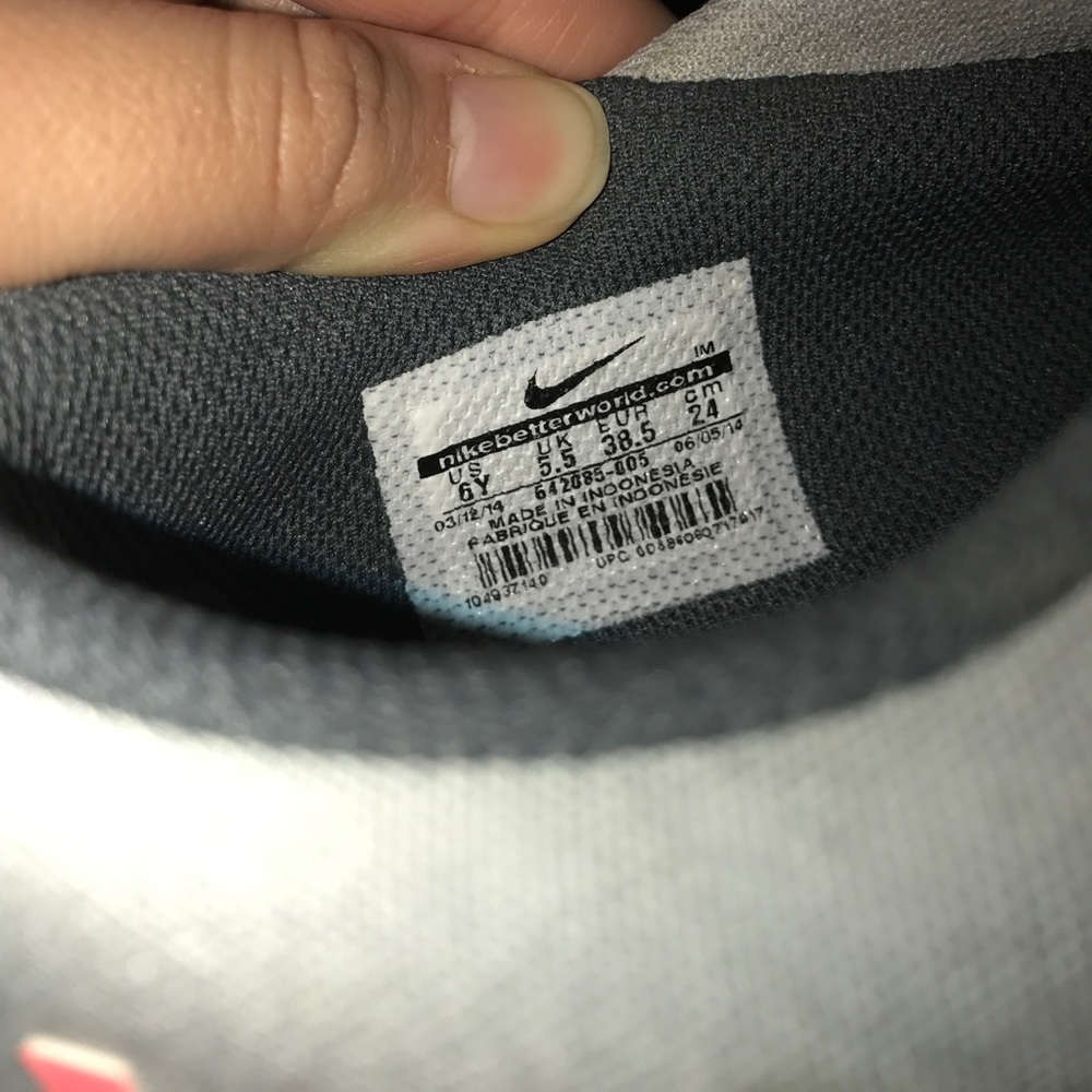 Size 6 Nike KD - Picture 4 of 4