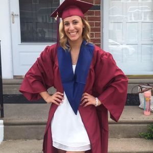 Meet your Posher, Alyssa