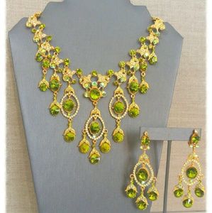Olivine Crystal Necklace Set