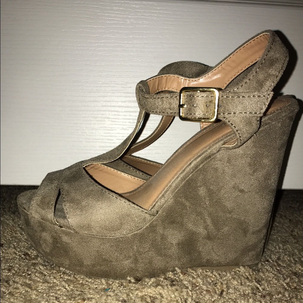 Wedges - Picture 3 of 3