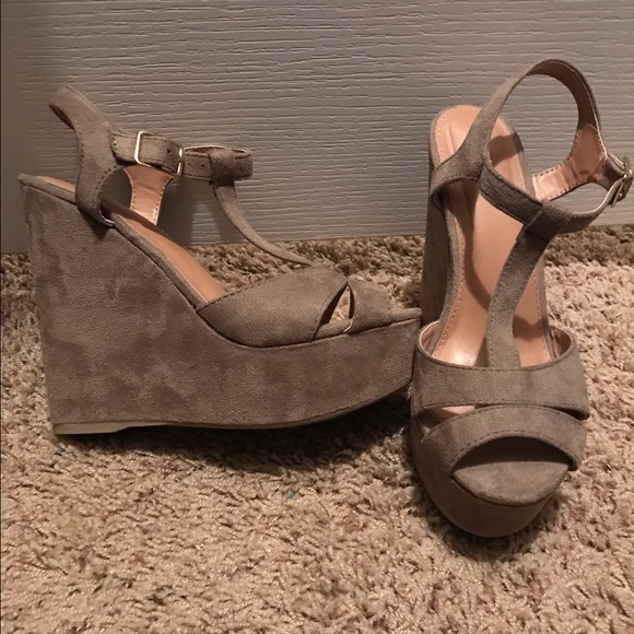 Wedges - Picture 1 of 3