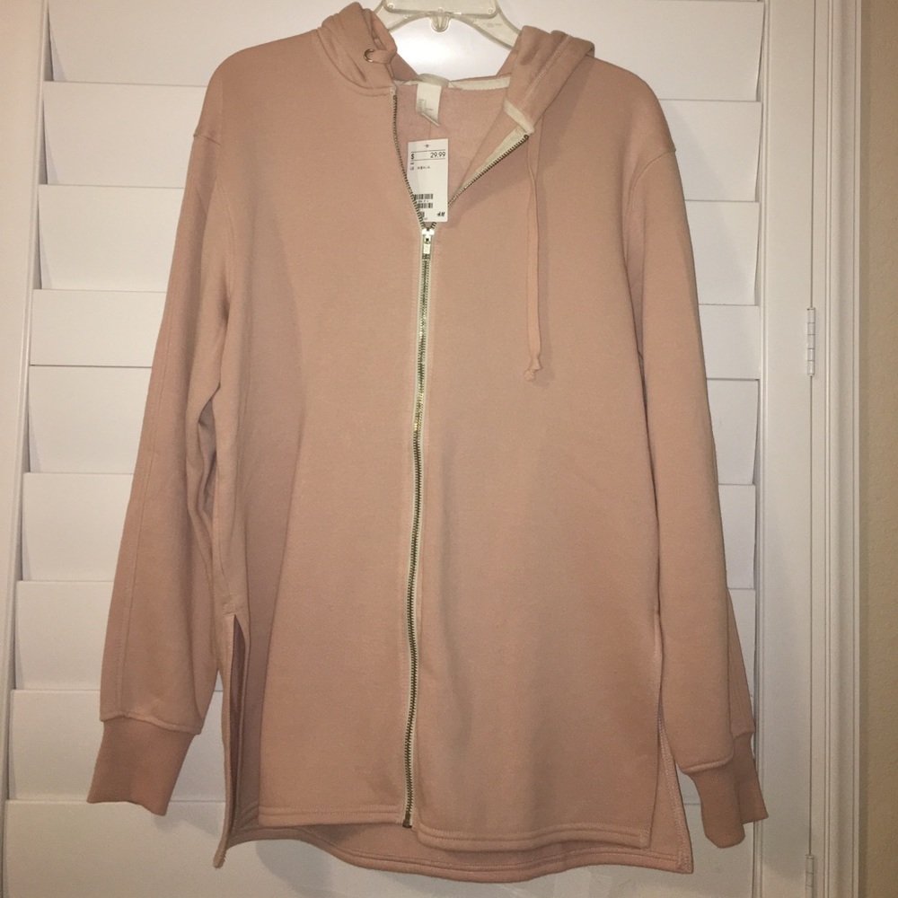 Oversized Fashionable Zip Up Sweater !! NWT!