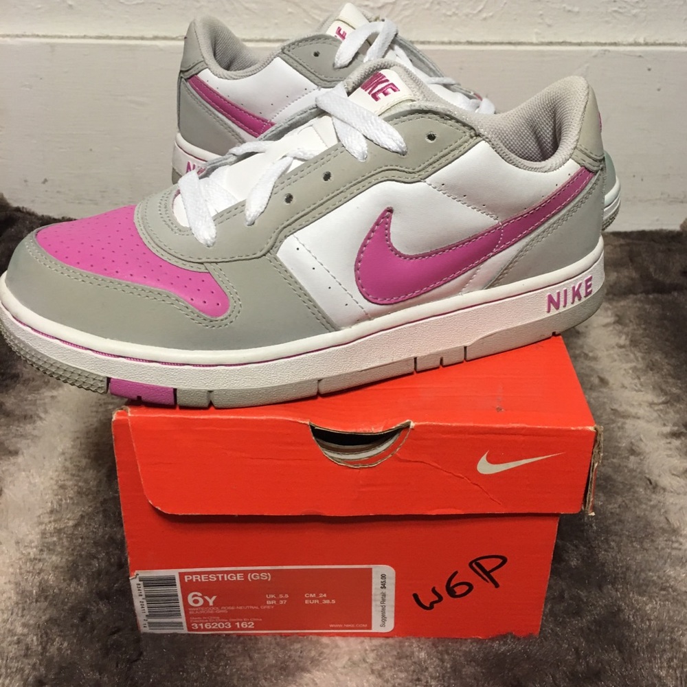 Nike Prestige (GS)