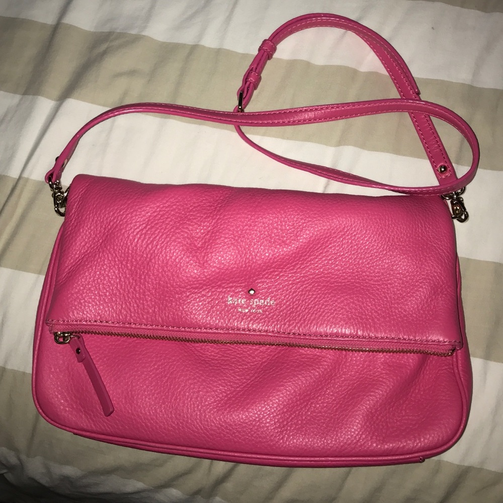 Beautiful Kate spade pink messenger bag