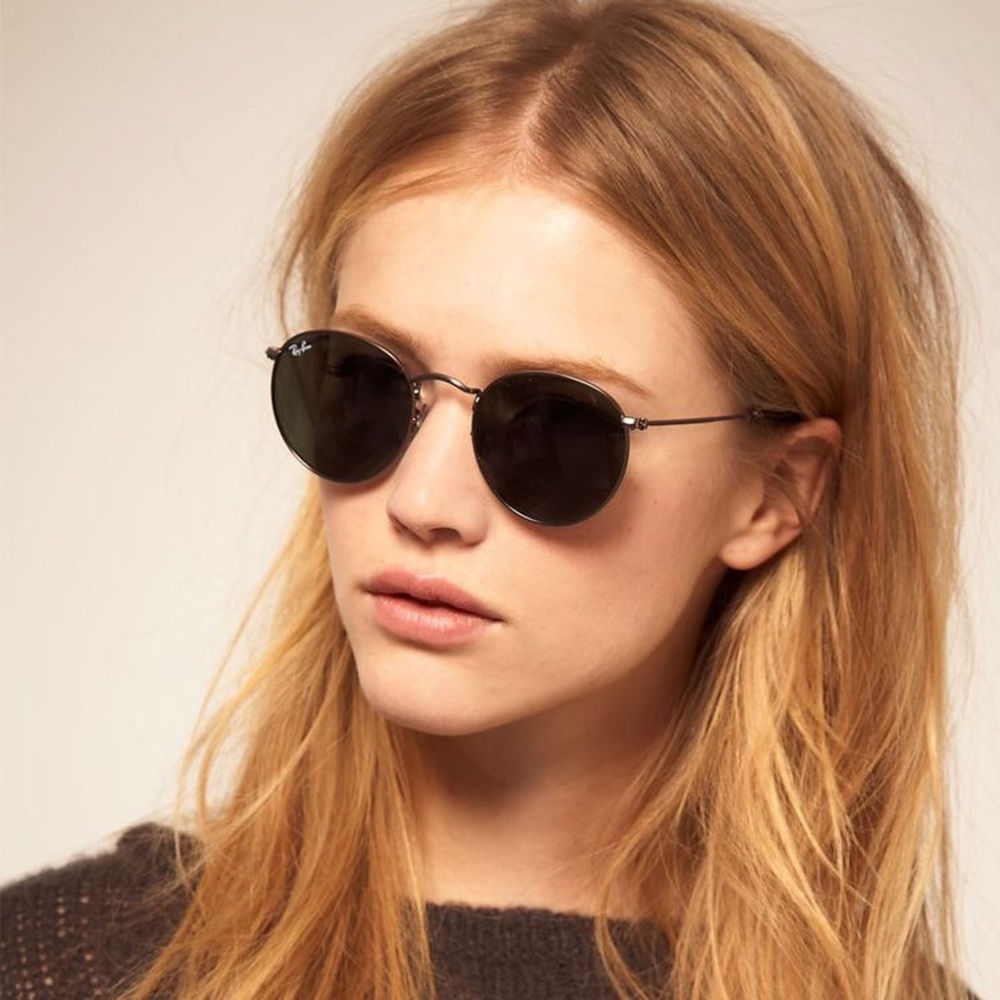 ISO black on black round rayban!!!