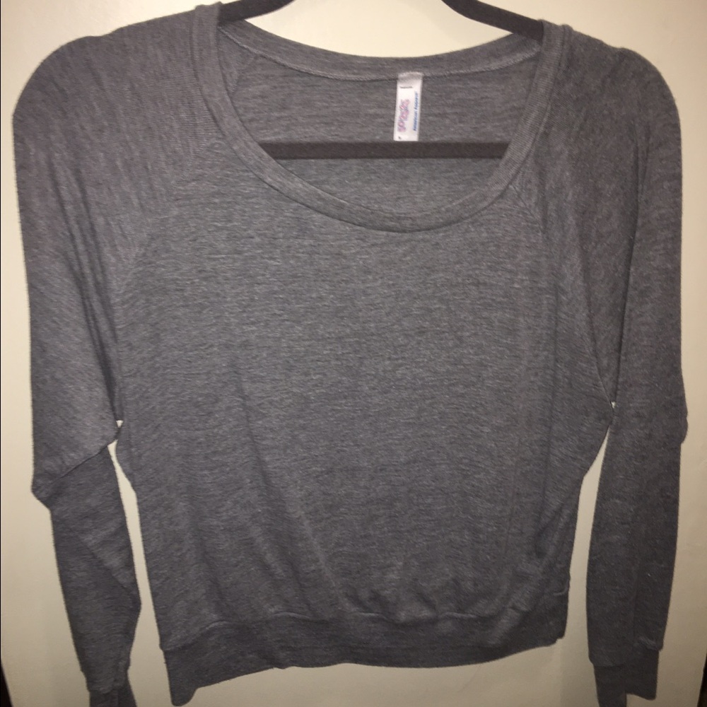 Scoop neck long sleeve