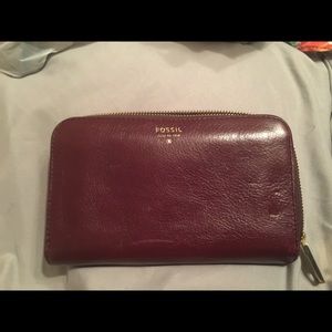 Fossil Wallet EUC - Wine color