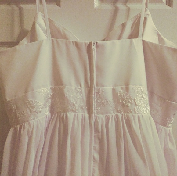 Wedding dress - Picture 4 of 4