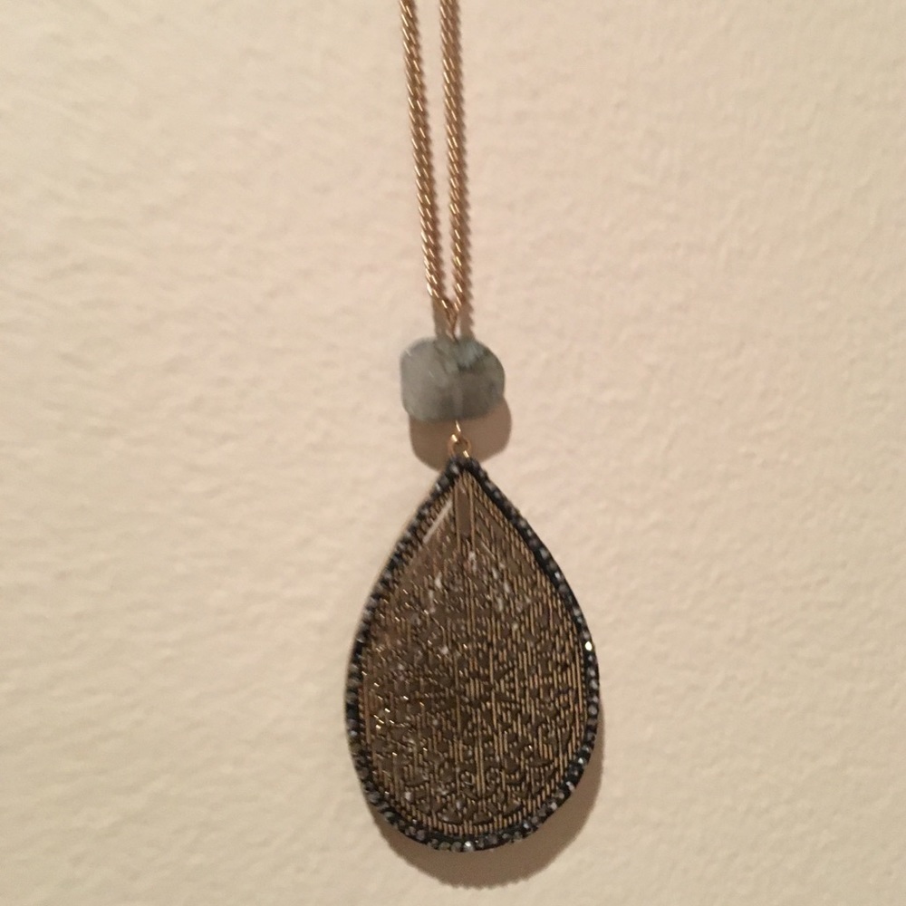 Simple but elegant 30" neckless
