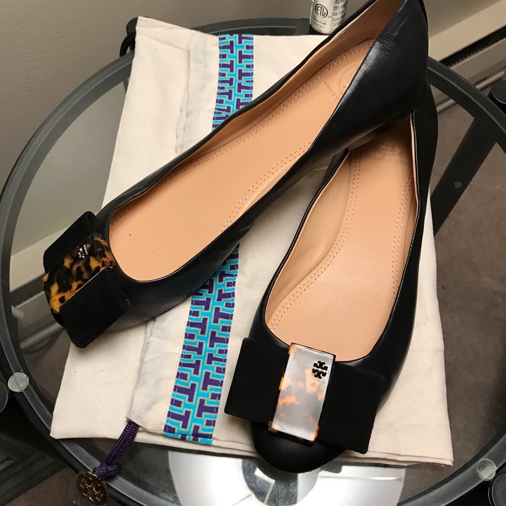 Tory Burch Chase Flats | Tortoise Bow