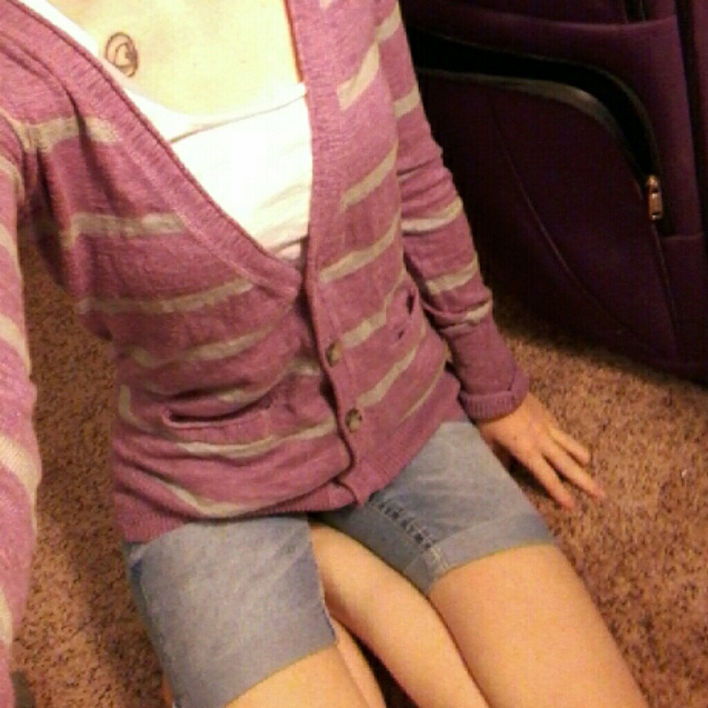 V-neck cardigan