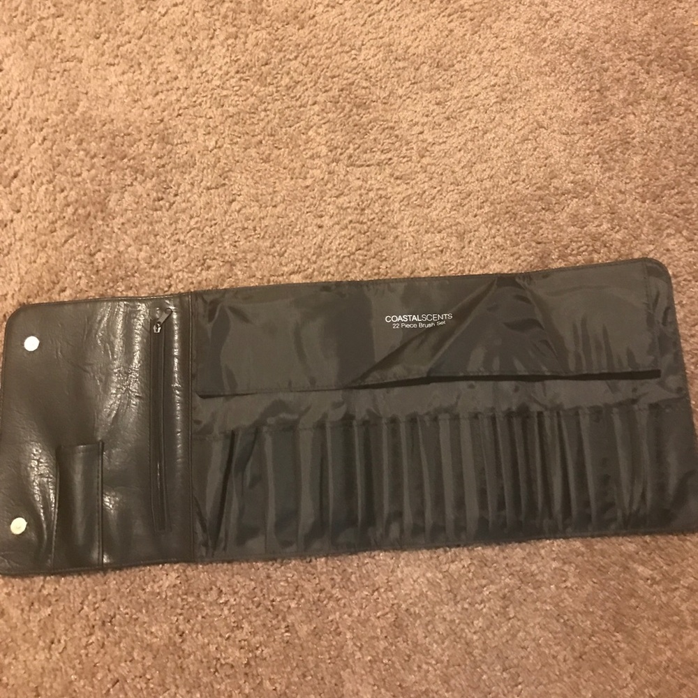 Brush case