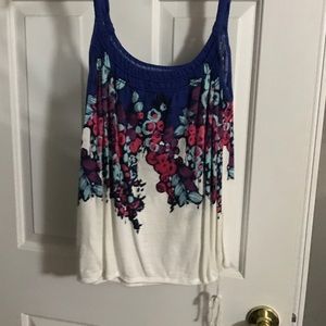 American eagle floral blouse