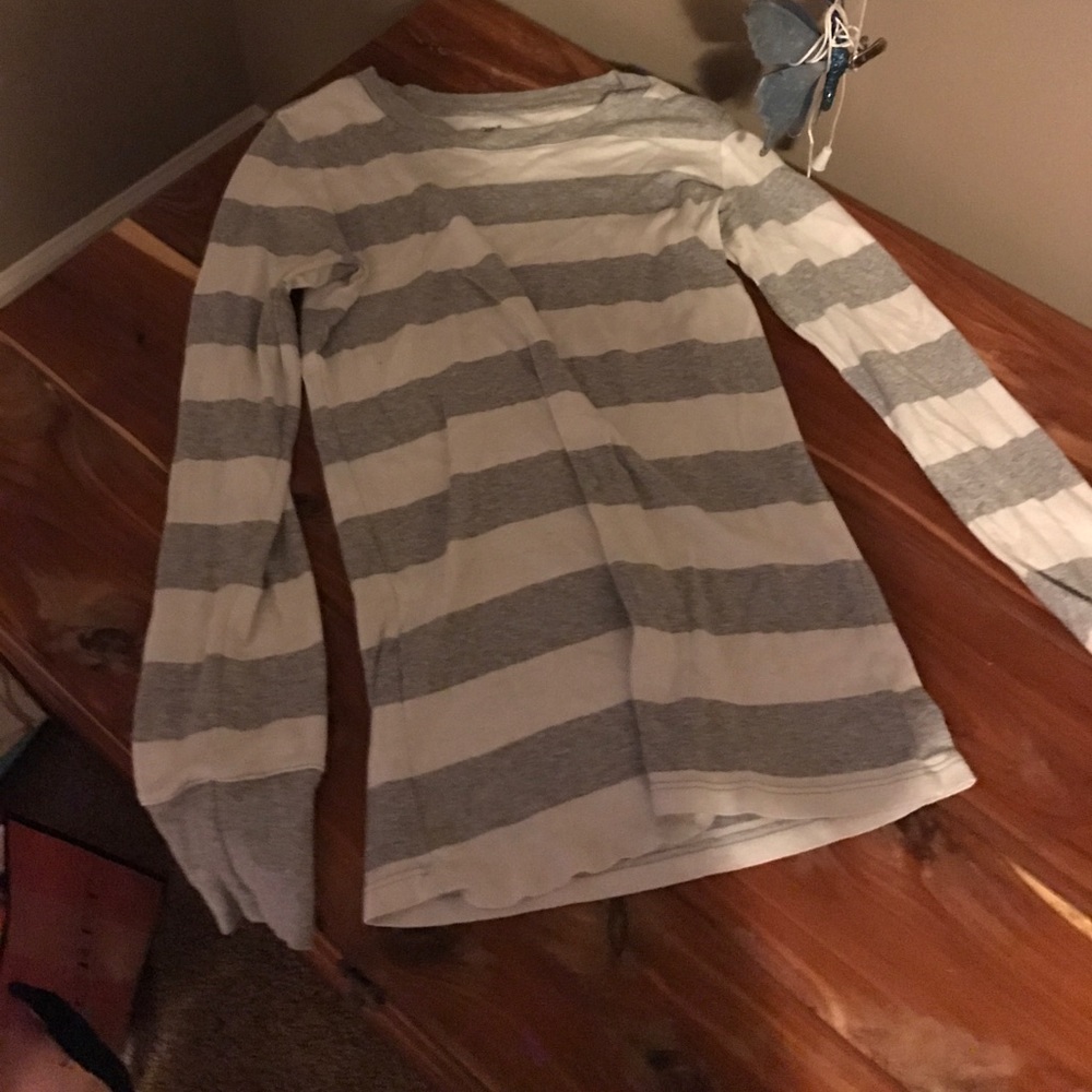 White and grey stripped long sleeve shirt