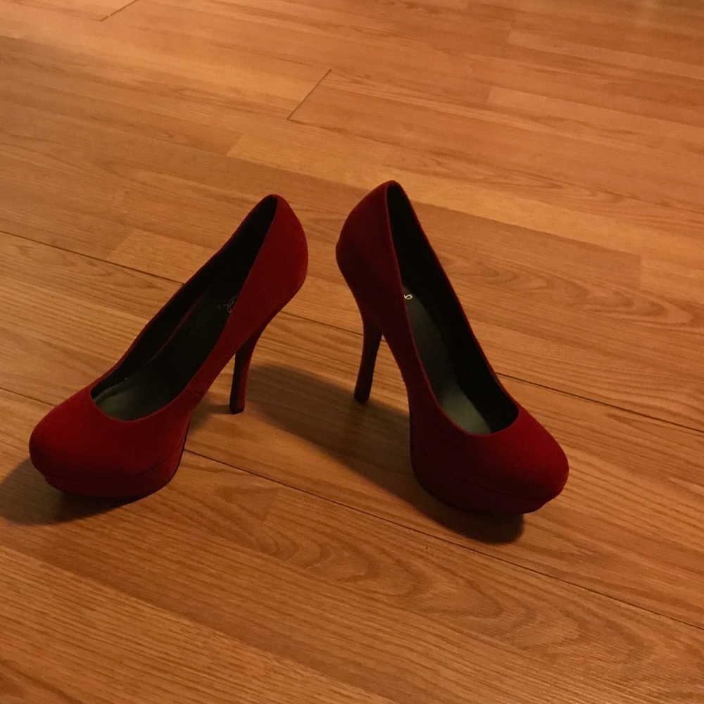 Red heels by Qupid size 7