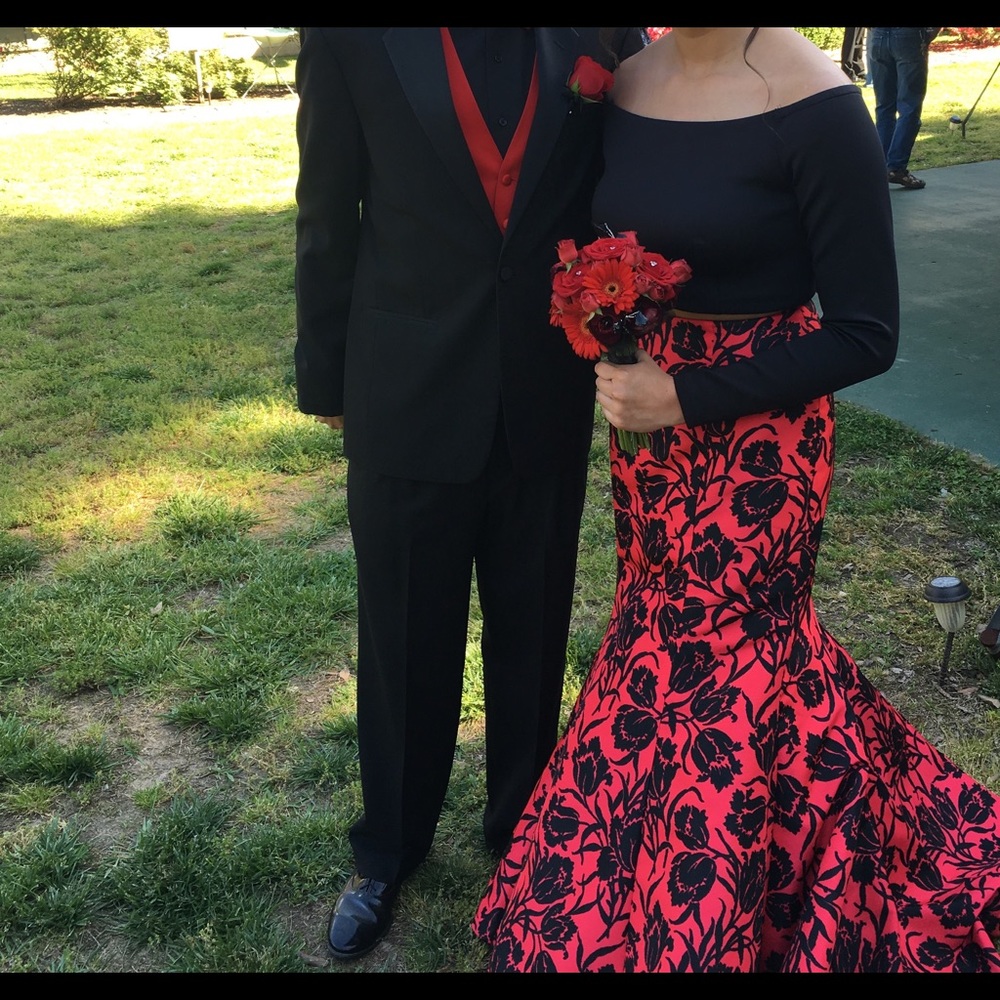 Sherri Hill prom dress