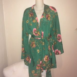 Green floral kimono wrap