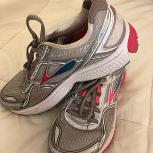 Brooks Ghost 8