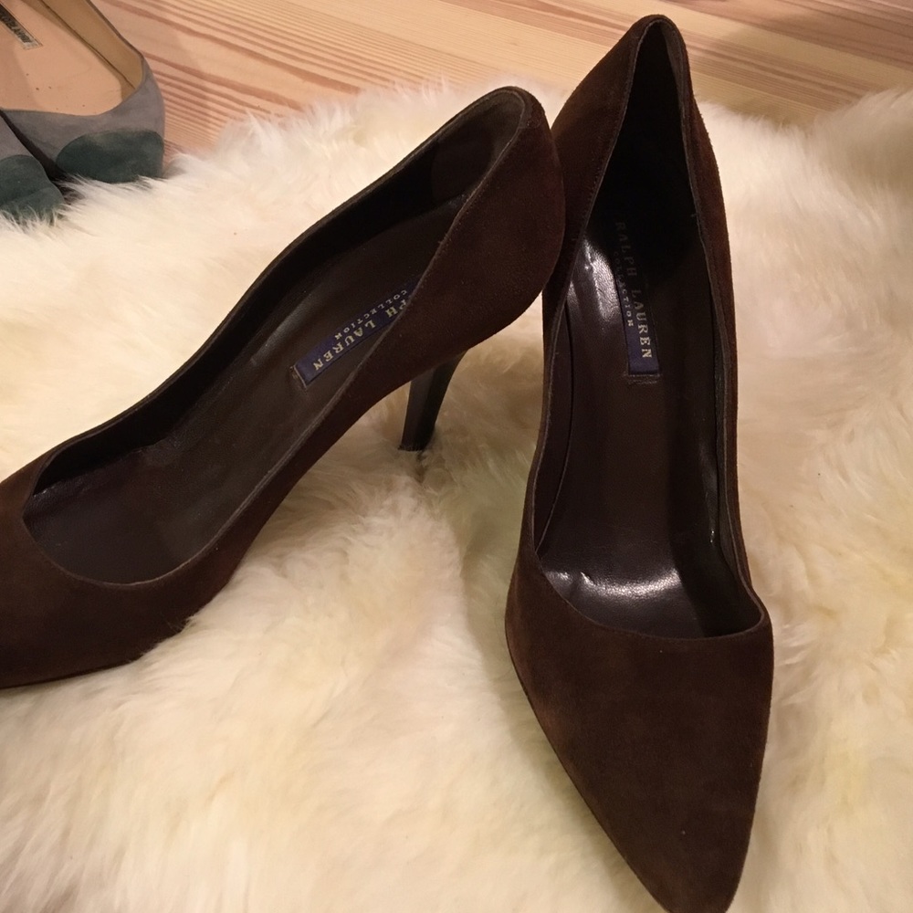 Brown suede Ralph Lauren Collection pumps