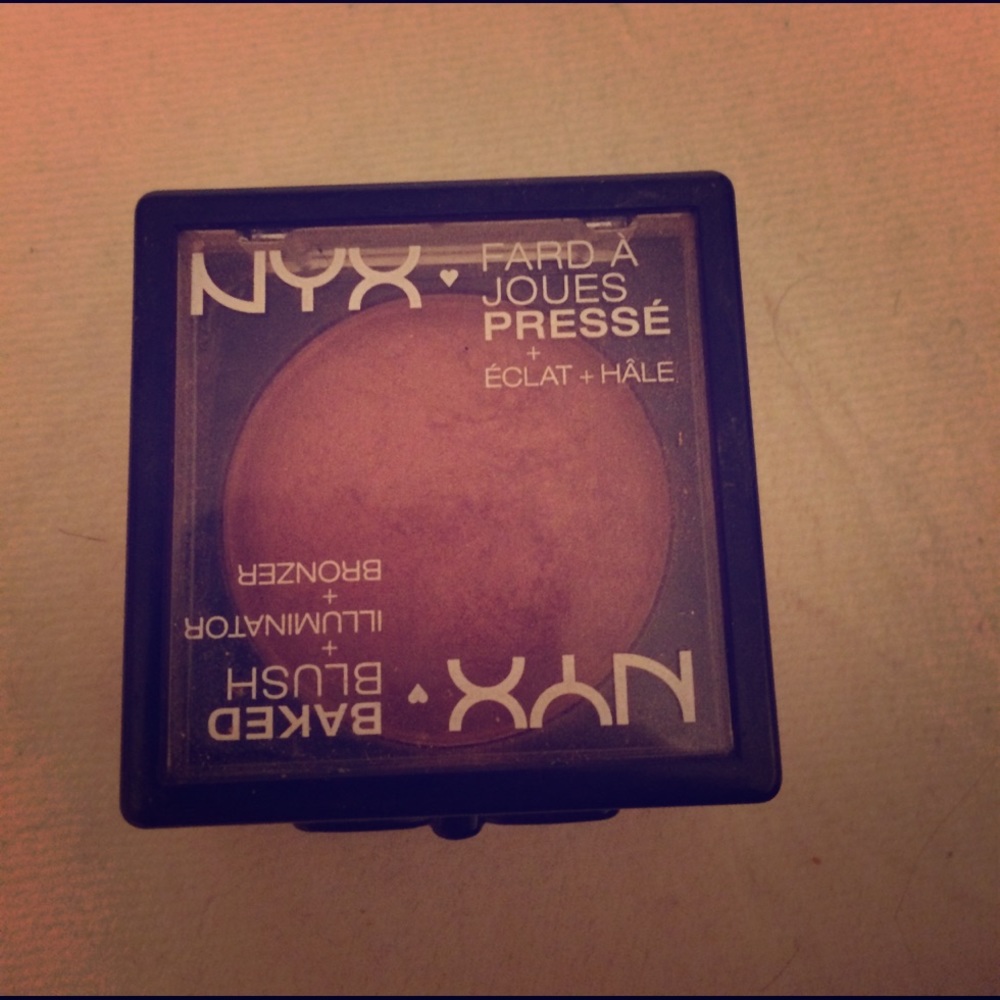 Blush/highlighter tinted coral❤