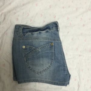 Denim daisy dukes