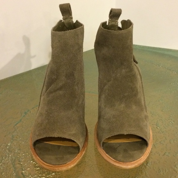 Dolce Vita 'Petra' Peep Toe Bootie - Picture 2 of 6