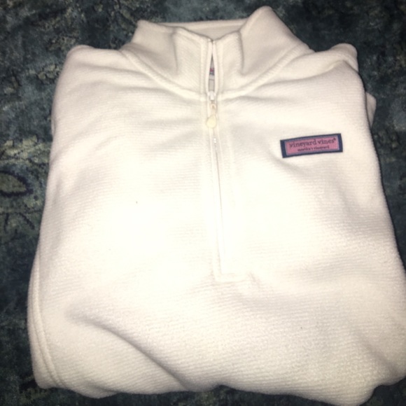 Never worn Vineyard Vines light white fleece - Picture 3 of 6