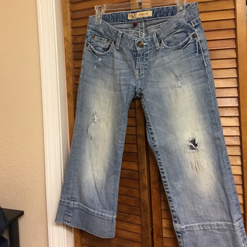 BKE distressed capris