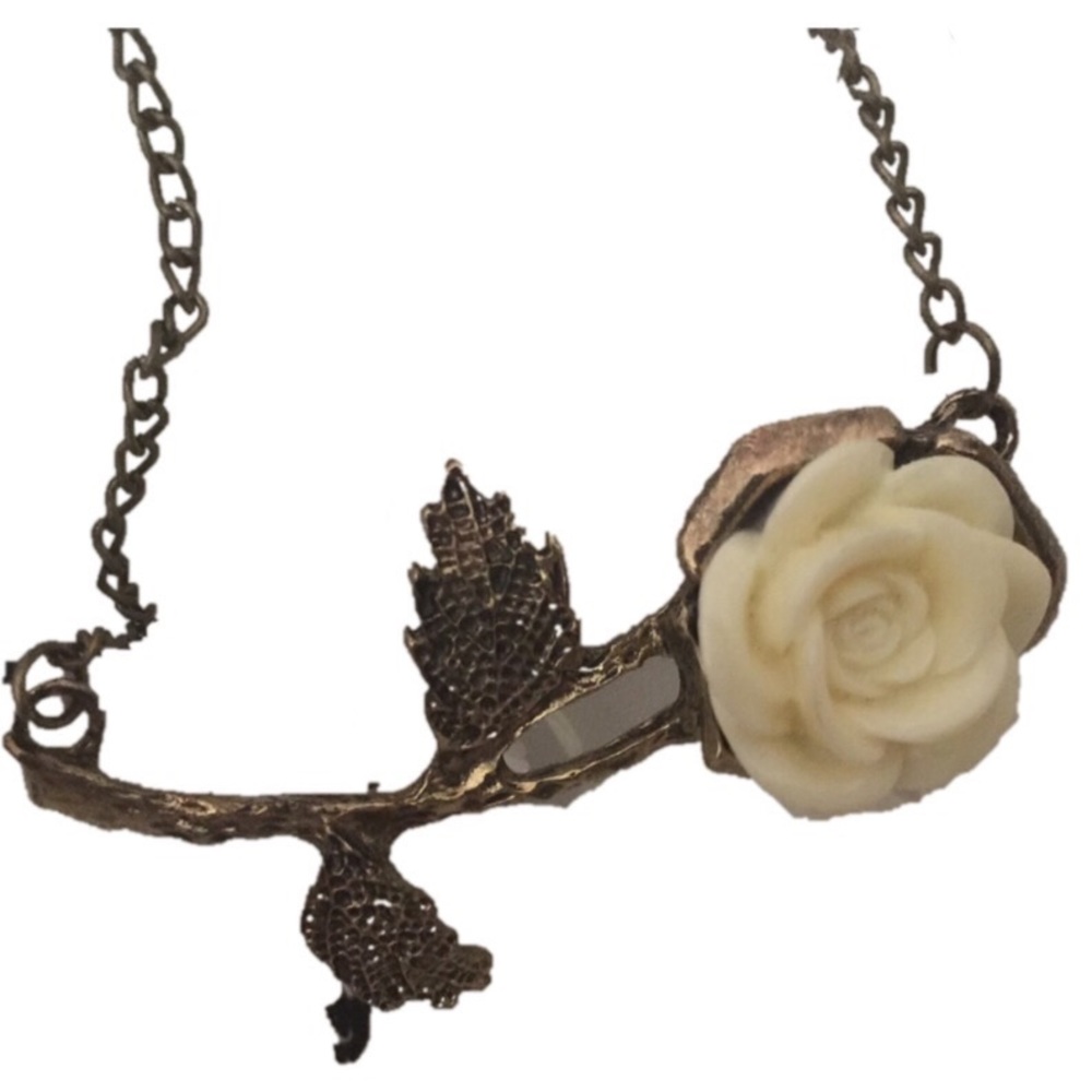 BRONZE GOLD NECKLACE w/ Ivory looking FLOWER