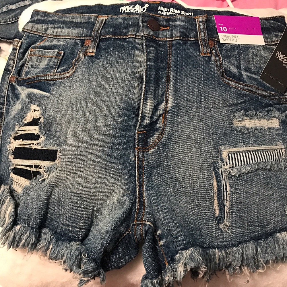 NWT Missimo destroyed high wasted jean shorts
