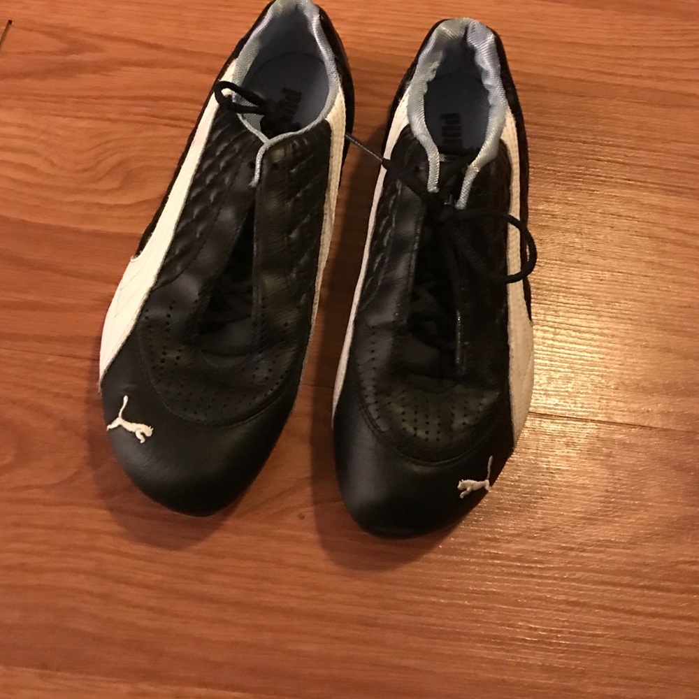 Puma sneakers size 6.5