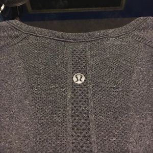 Lululemon Fitted V-neck