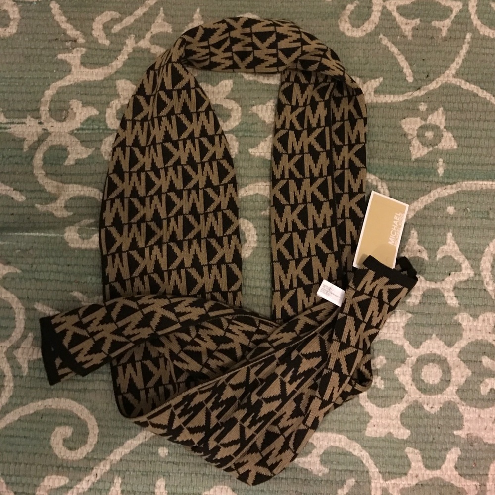 Michael Kors scarf!