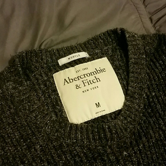 Abercrombie & Fitch - Picture 2 of 2