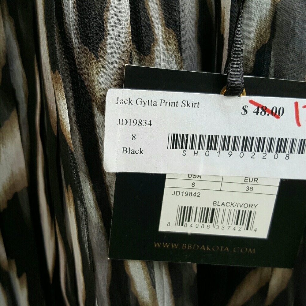Jack by BB Dakota Flirty Skirt 8 NWT - Picture 2 of 5