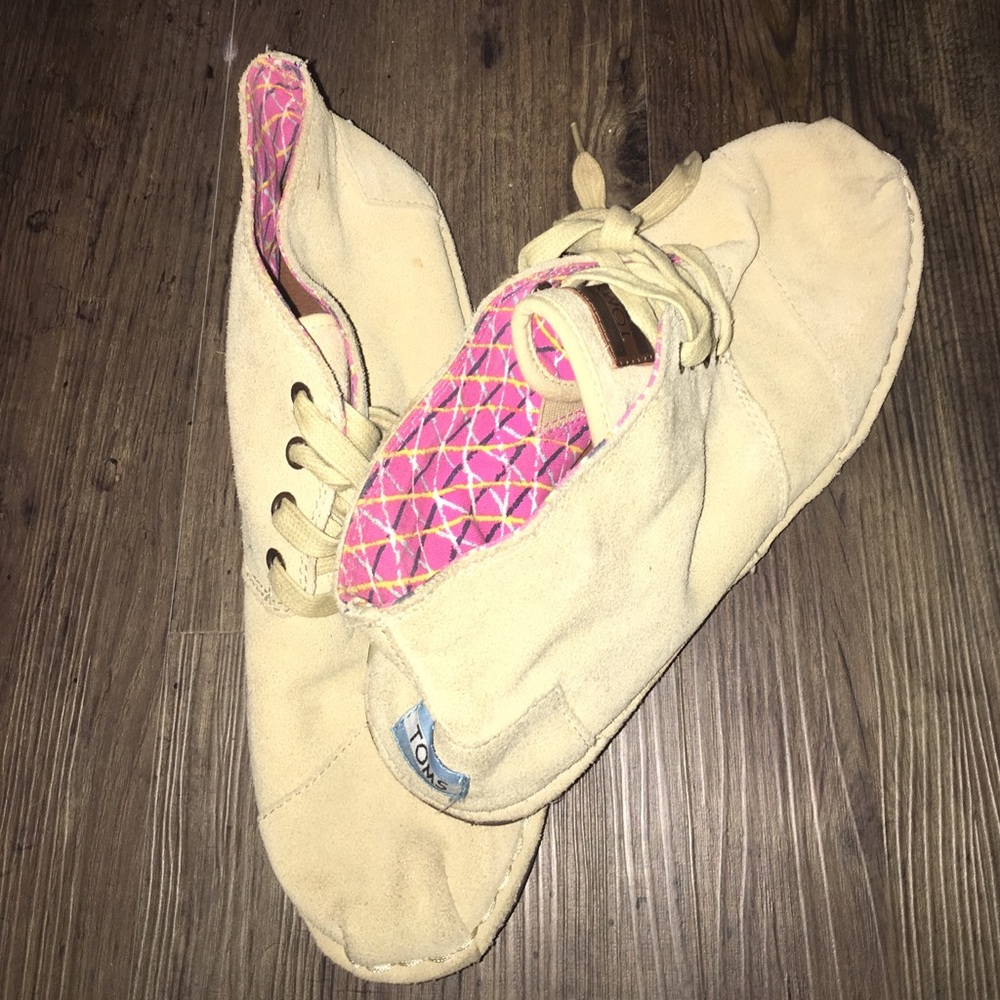 Toms shoes