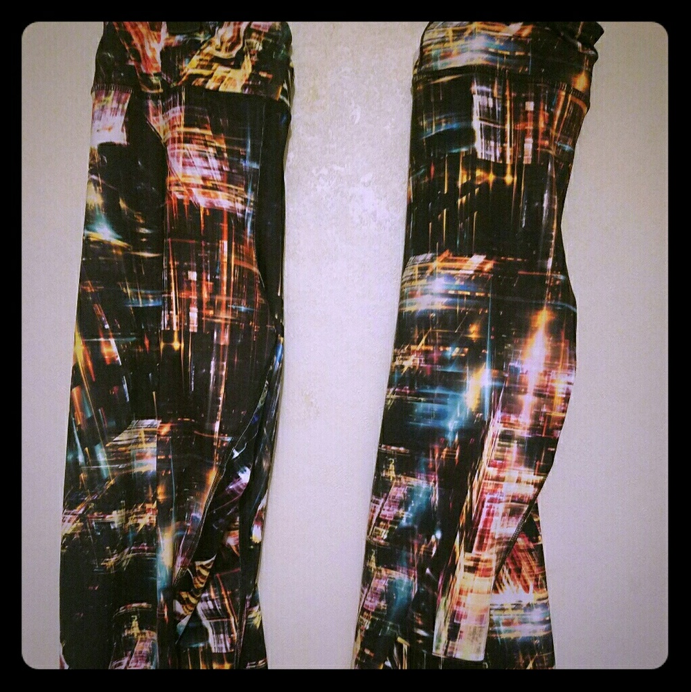 ❌SOLD❌Express cropped  workout leggings bundle