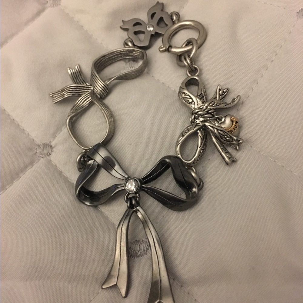 Juicy Couture bow bracelet!