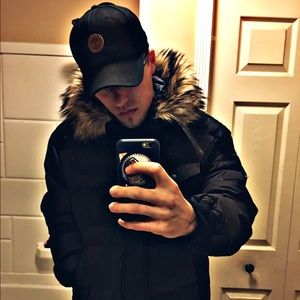 Meet your Posher, Travis