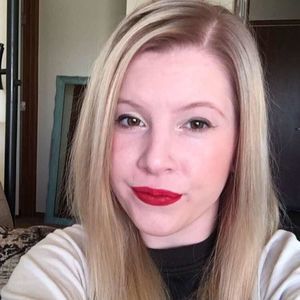 Meet your Posher, Kendra