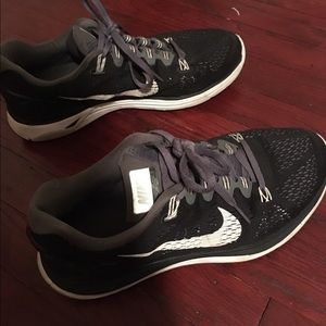 Nike Lunarglide Sneakers